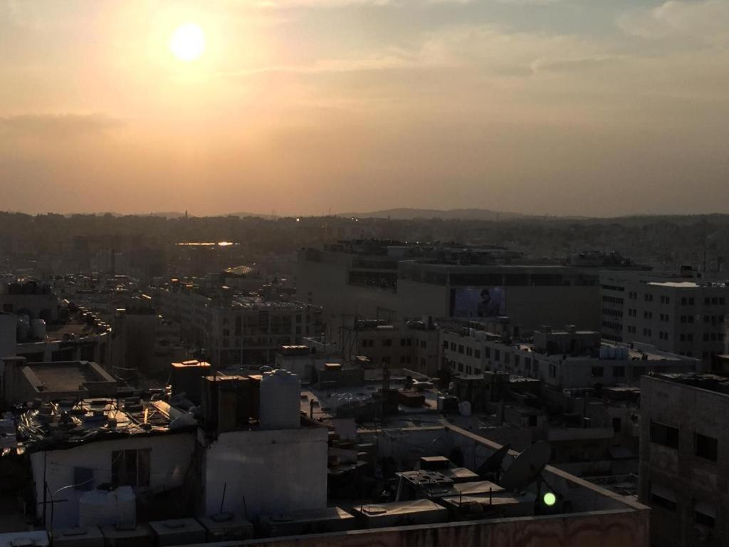 Suzan Hotel Apartments Amman Exterior photo